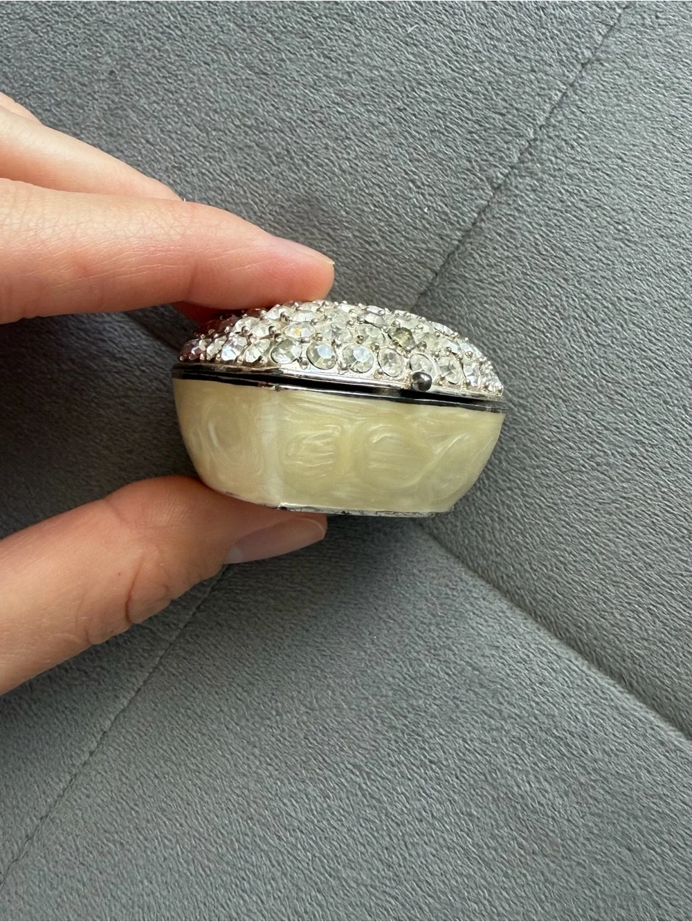 Vintage Crystal Heart Trinket Box - Silver Sparkle